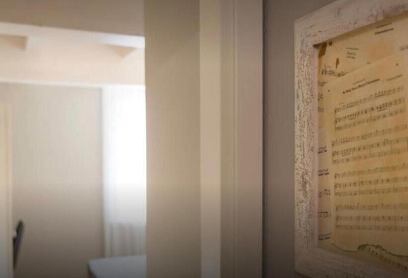 住宿加早餐  Accademia 21