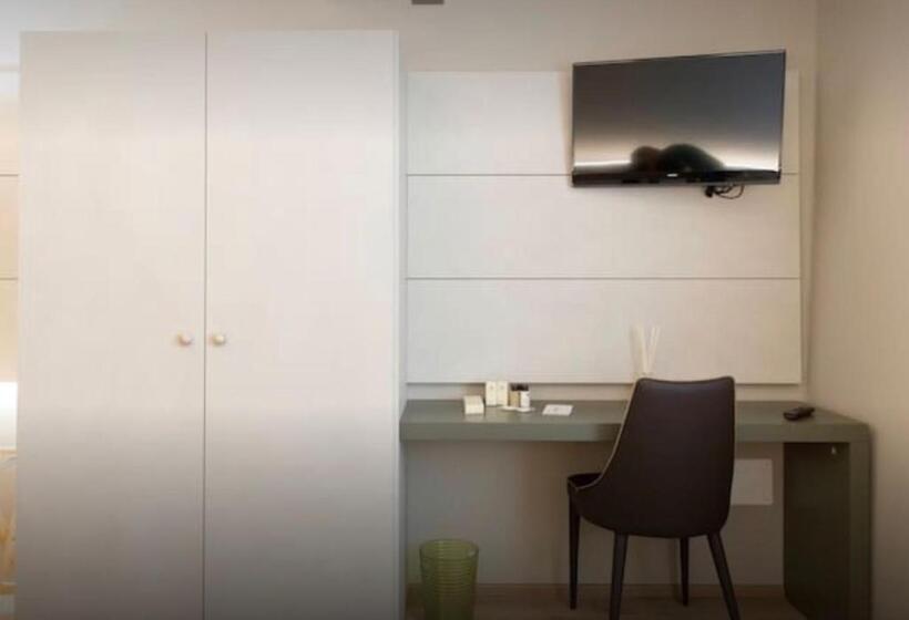 住宿加早餐  Accademia 21