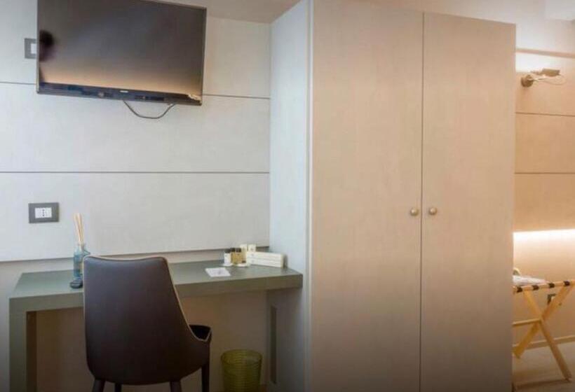 住宿加早餐  Accademia 21