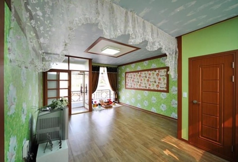 Eurwangni Bada Star House Pension