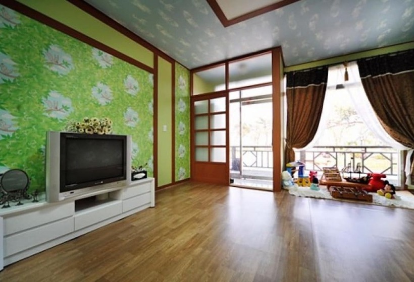 Eurwangni Bada Star House Pension