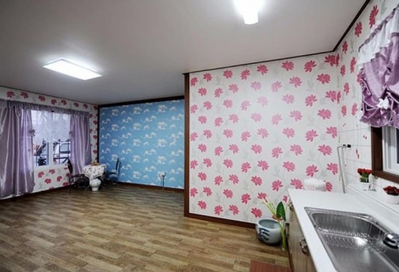 Eurwangni Bada Star House Pension