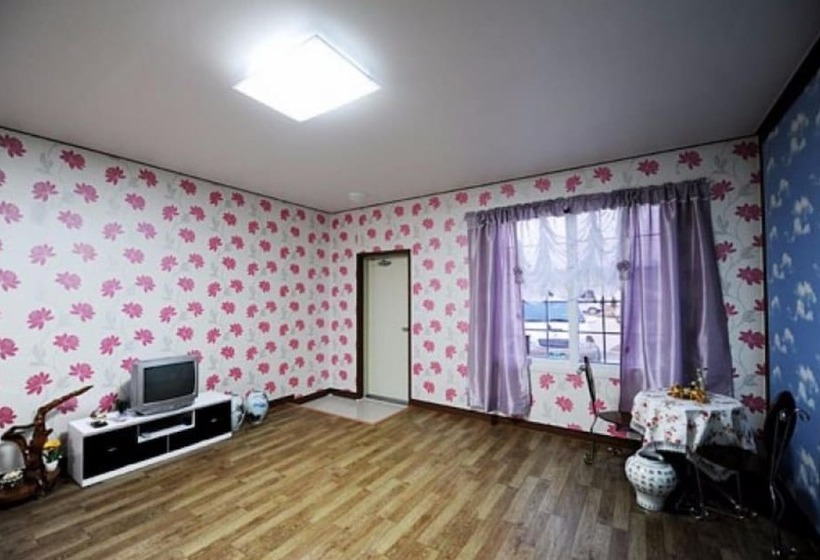 Eurwangni Bada Star House Pension