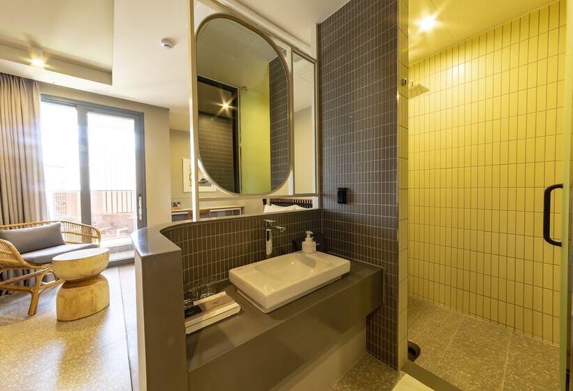 هتل Hound Garden&terrace