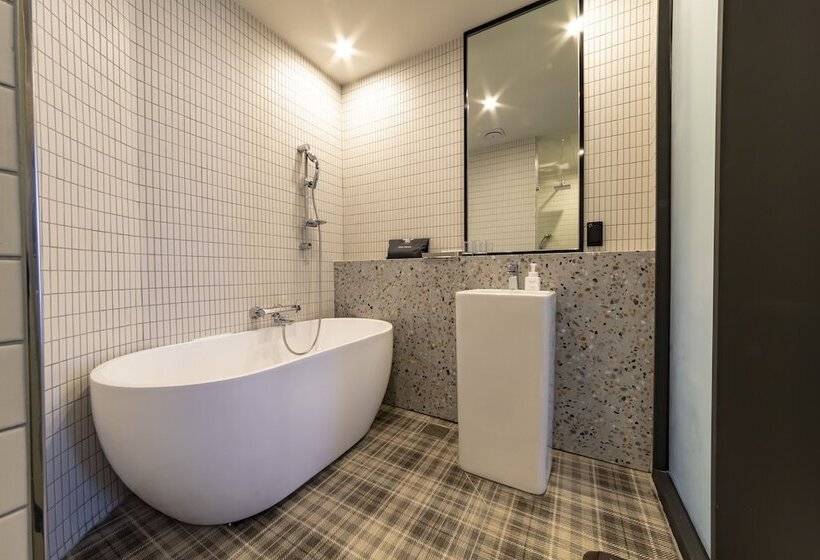 هتل Hound Garden&terrace