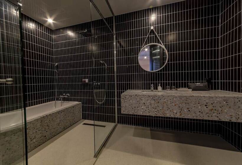 هتل Hound Garden&terrace