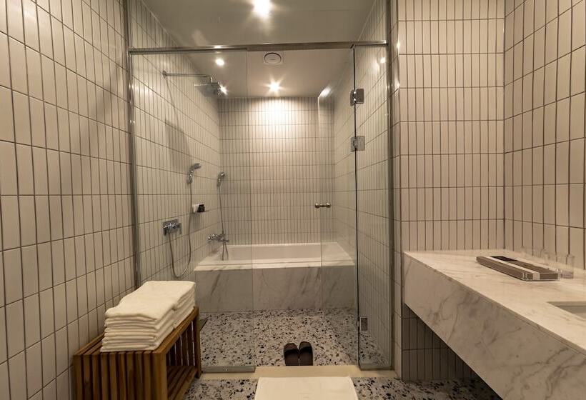 هتل Hound Garden&terrace