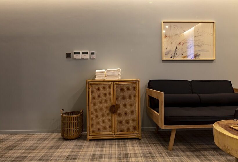 هتل Hound Garden&terrace