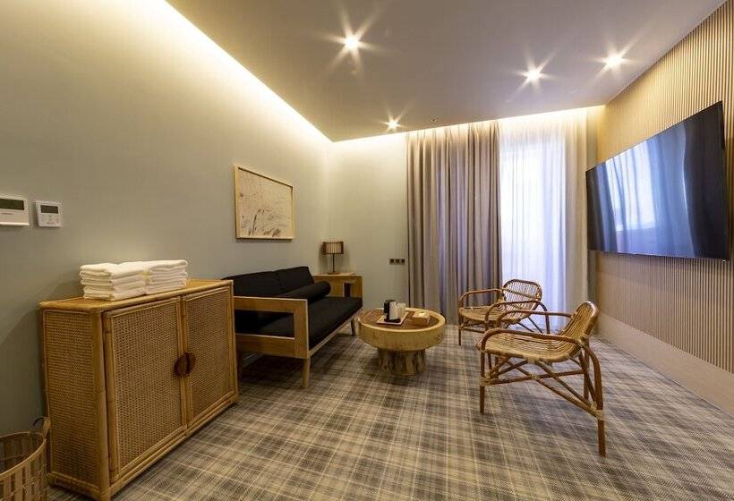 هتل Hound Garden&terrace