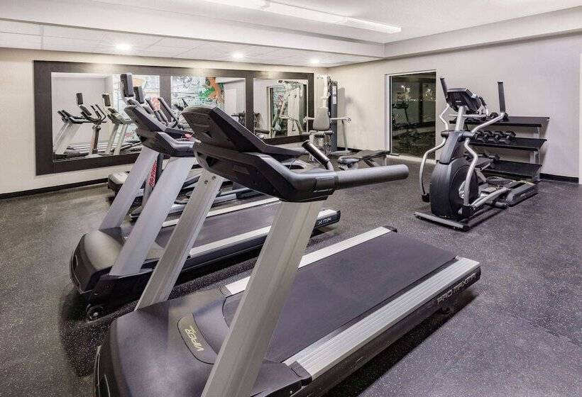 هتل La Quinta Inn & Suites By Wyndham Ardmore