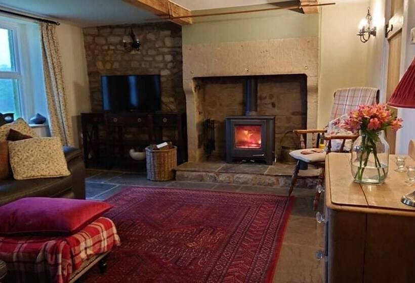 Inviting 1 Bed Cottage In Preston