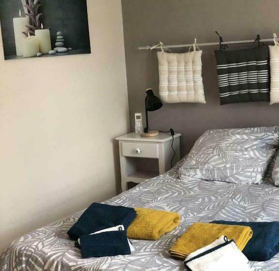 פנסיון Chambre D Hôtes Indépendante Dans Village Médiéval