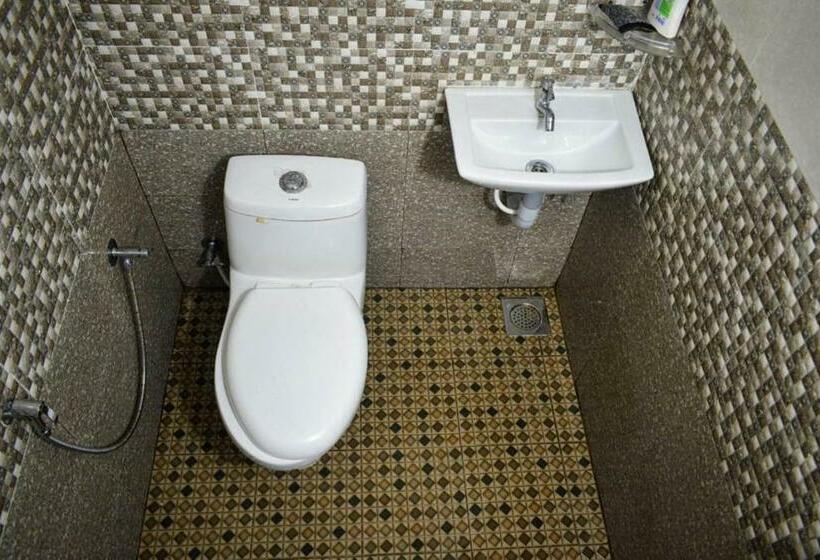 펜션 Mullavayalil Tourist Home