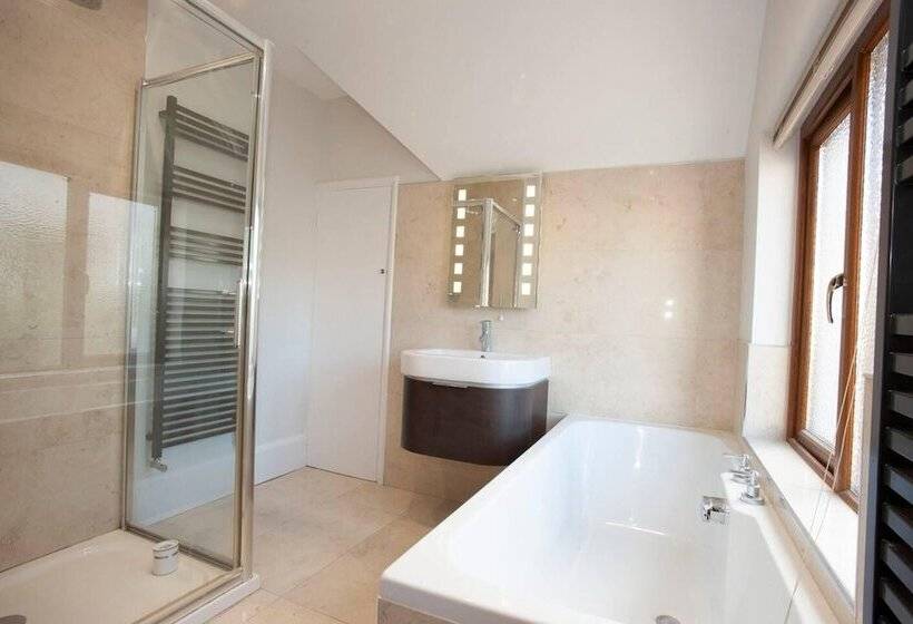 The Old Mount Manor Causeway Coast