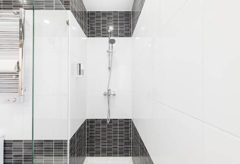 Breeze Apartment By Olala Homes