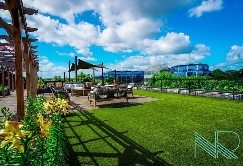 Luxury Stevenage Town Centre Apartment