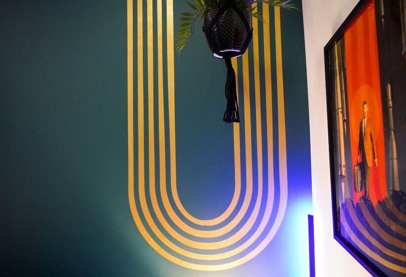 Luxury Stevenage Town Centre Apartment