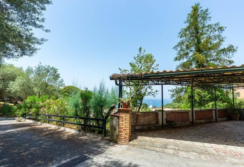 Villa With Shared Pool In Massa Lubrense By Wonderful Italy