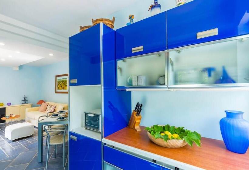 Villa With Shared Pool In Massa Lubrense By Wonderful Italy