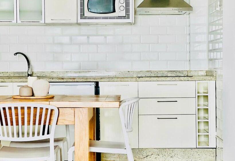 Canaryislandshost L Lava Y Mar Lanzarote