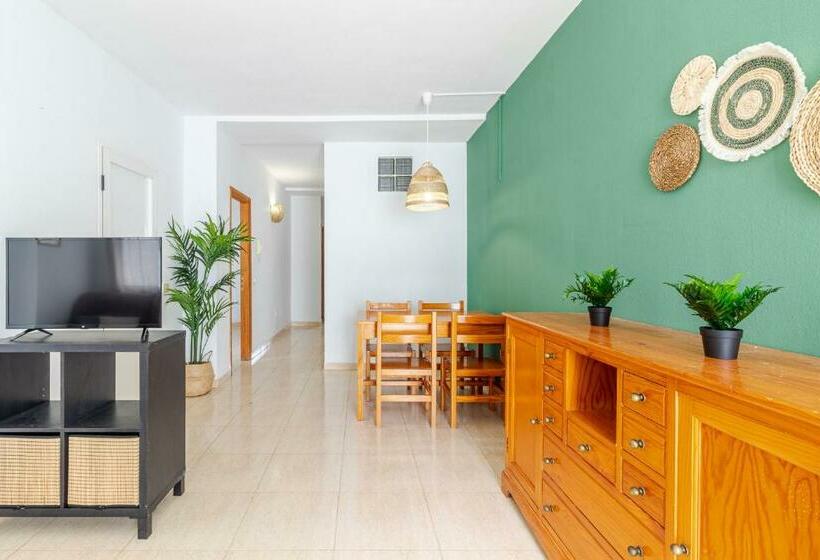 Guelfo Fuerteventura Airport