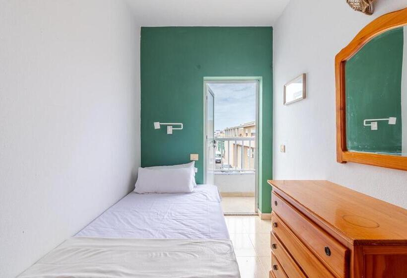 Guelfo Fuerteventura Airport