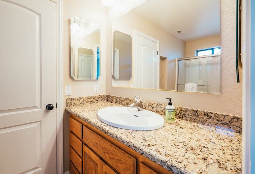 Moana By Avantstay Prvt Oasis W/ Scenic Views Tiki Bar & Pool W/ Water Slide