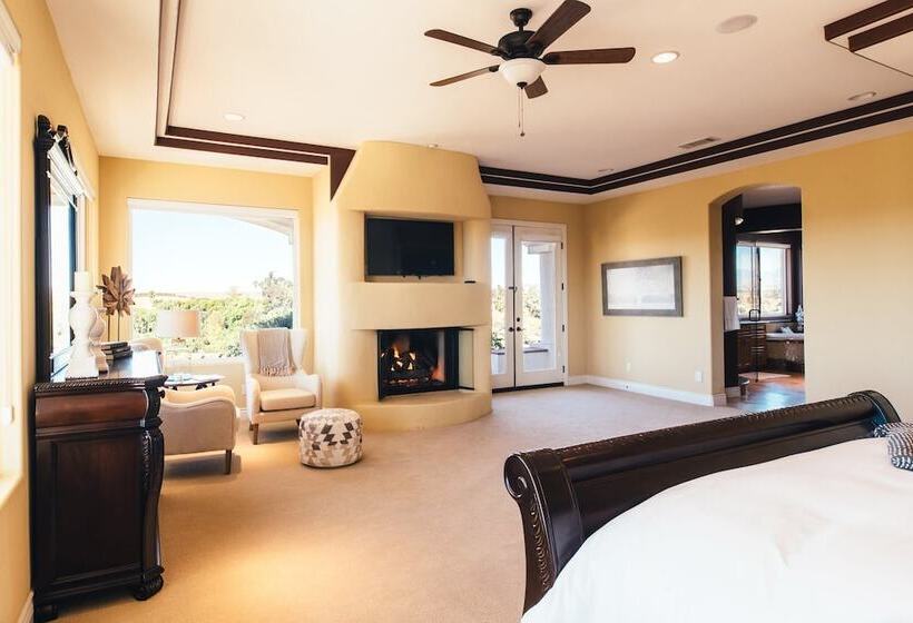 Via Del Sur By Avantstay Private Spanish Villa W Views Walk To Wineries