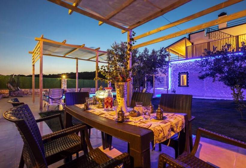 House W Private Pool And Jacuzzi In Kas