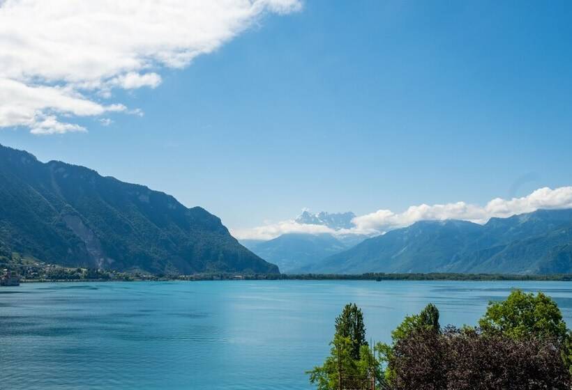 Luxury Apartment In Montreux With Panoramic Views By Guestlee