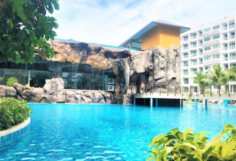 Top Floor Studio At Laguna Beach Resort   Maldives