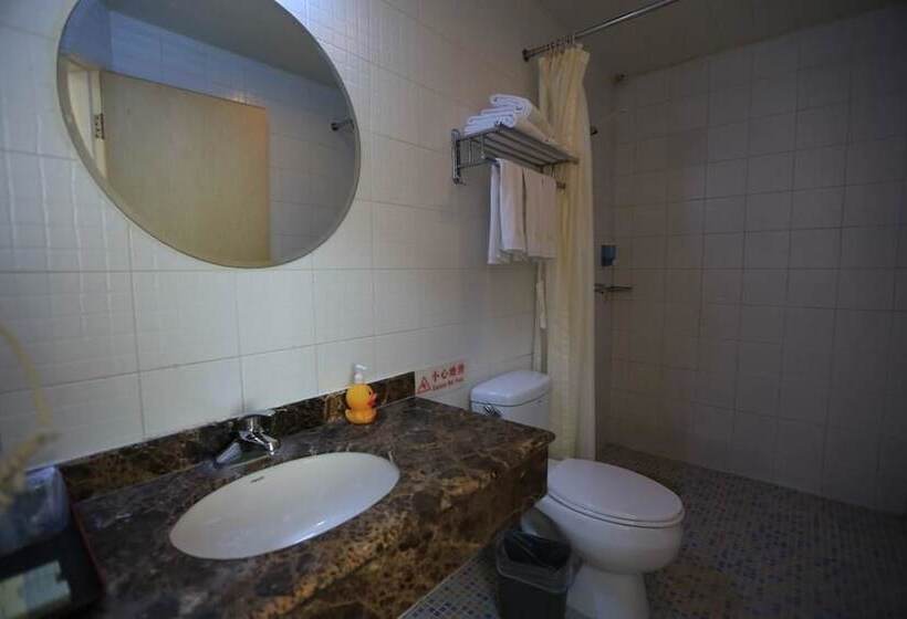 Sicily Hotel   Beijing Railway Station Temple Of Heaven Dongmen Subway Station