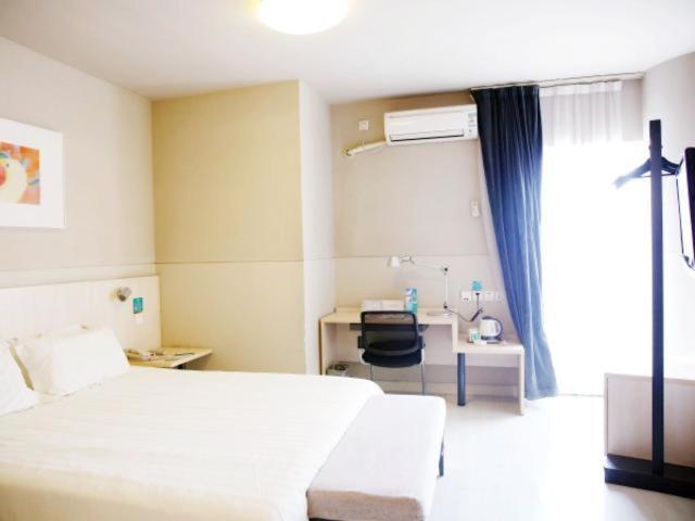 Отель Jinjiang Inn Nanjing Jiangning Tianyin Avenue