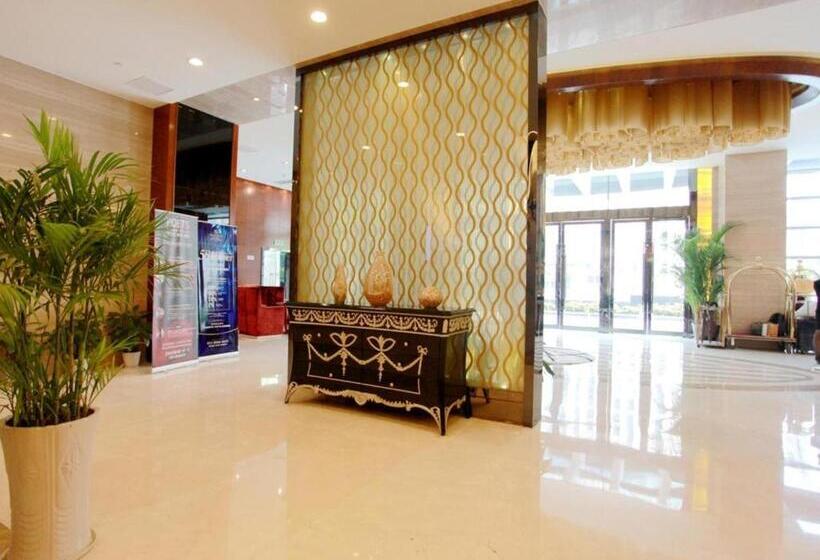 Отель The Cumberland Boutique