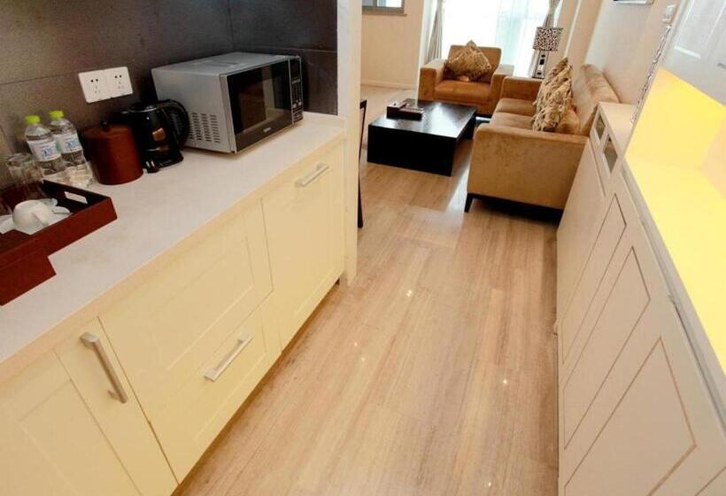 Отель The Cumberland Boutique