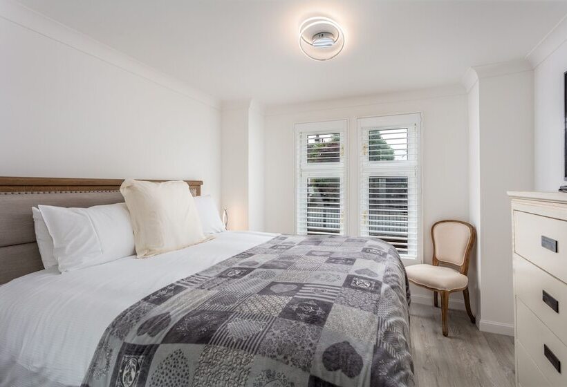 9a Millbrae   Donnini Apartments