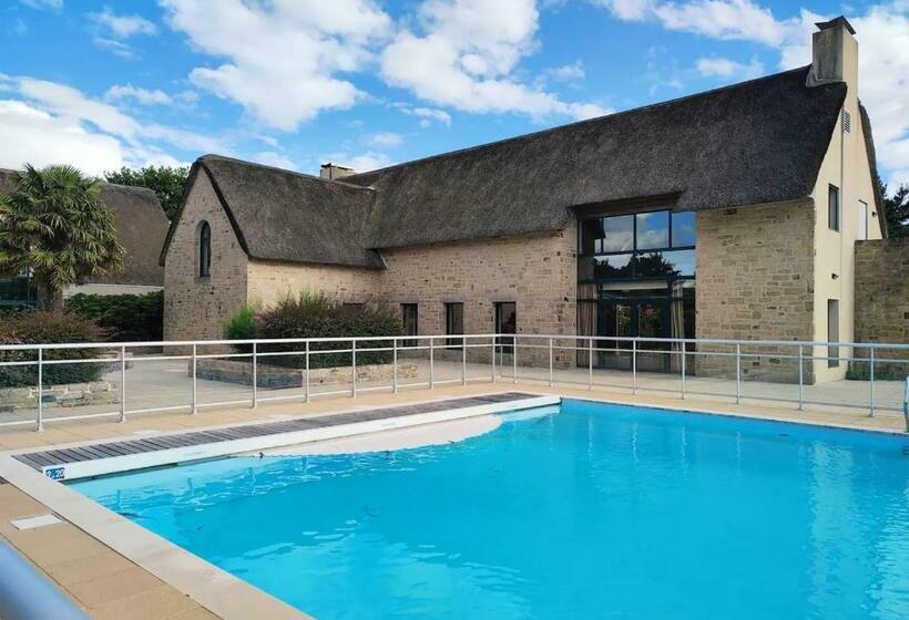 Loueurdappart   Maison De Vacances Dans Parcours Golf   Piscine   Proche La Baule