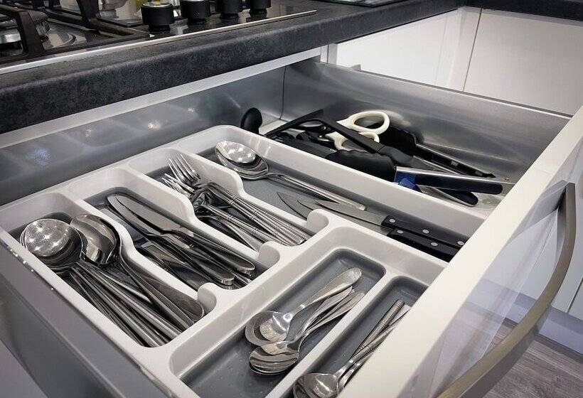 Captivating House In Aberdare Sleeps 6 Near Brecon