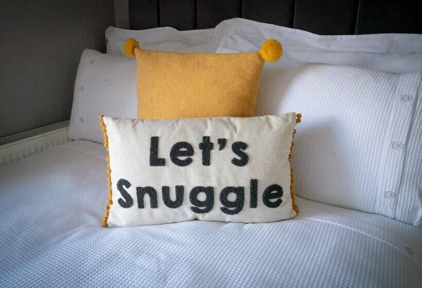 Captivating House In Aberdare Sleeps 6 Near Brecon