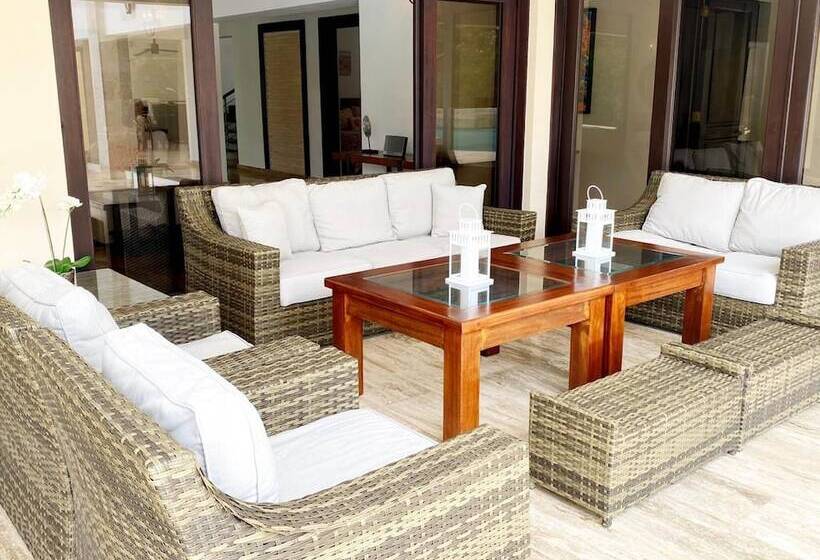 Srvittinivillas Brroe 27/  Resorts Villas/ Espacius   Modern Great
