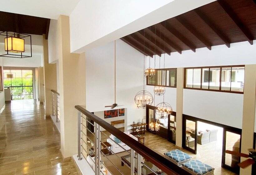 Srvittinivillas Brroe 27/  Resorts Villas/ Espacius   Modern Great