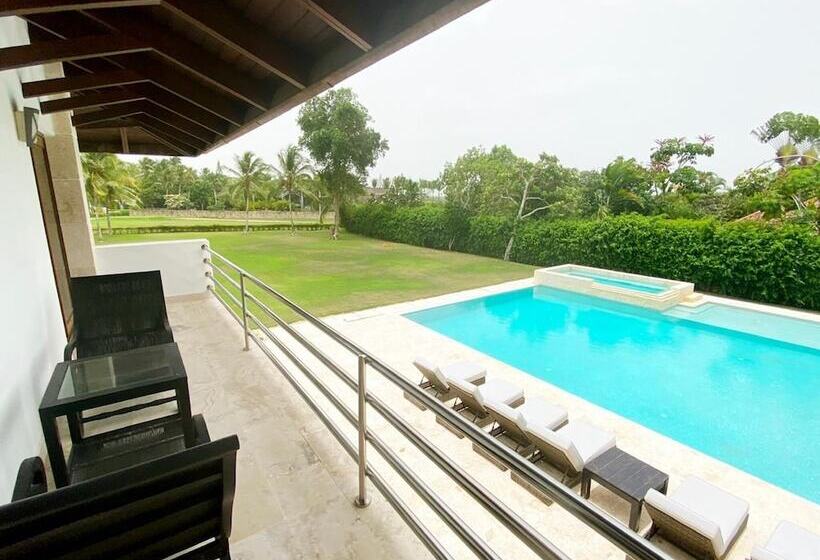 Srvittinivillas Brroe 27/  Resorts Villas/ Espacius   Modern Great