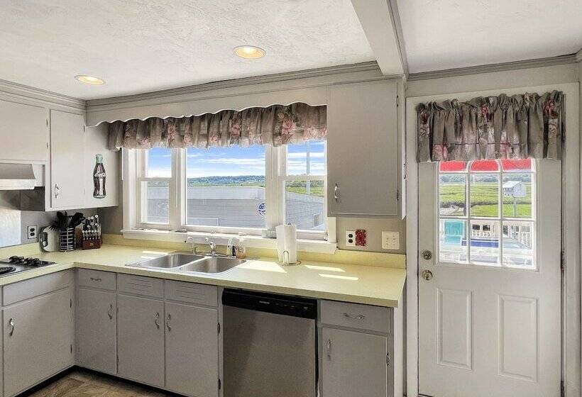 Sweet Dreams   W032 Quintessential Maine Beach House 50 Yards Away From Marsh Views And Wells Beach