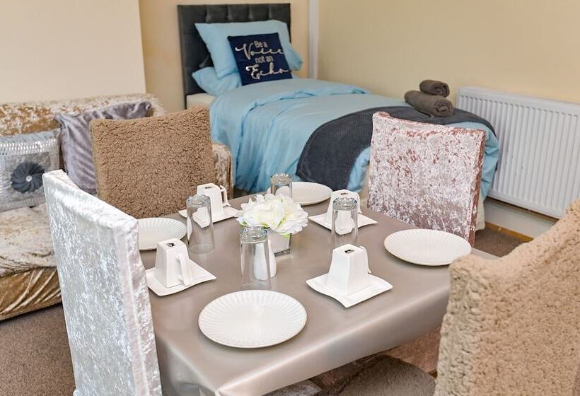 The Elm Wood Apartments