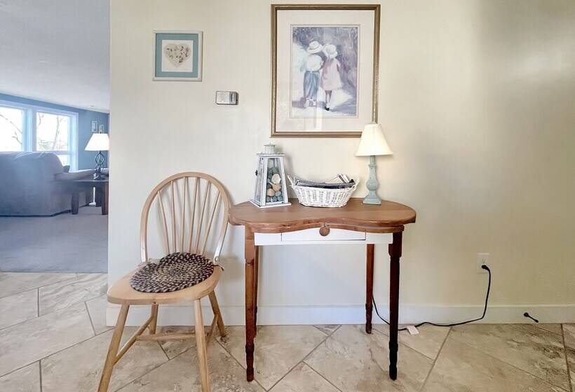 Footbridge Hideaway   Q967 A Spacious Home Very Near To The Fabulous Footbridge Beach Entrance 4 Bed