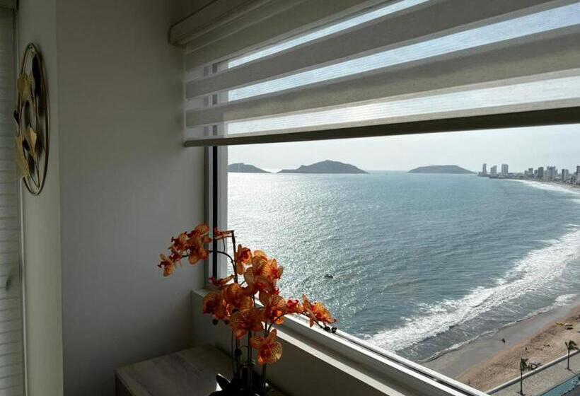 Luxury Condo En Malecón, Alberca Infinity & Jacuzzi