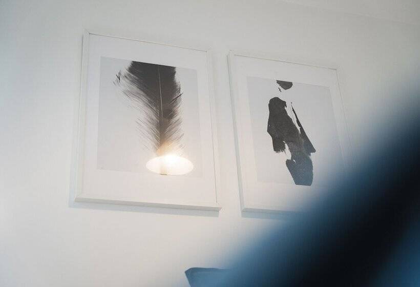 Modern 1 Bed Apartment   City Centre   Free Wi Fi   New