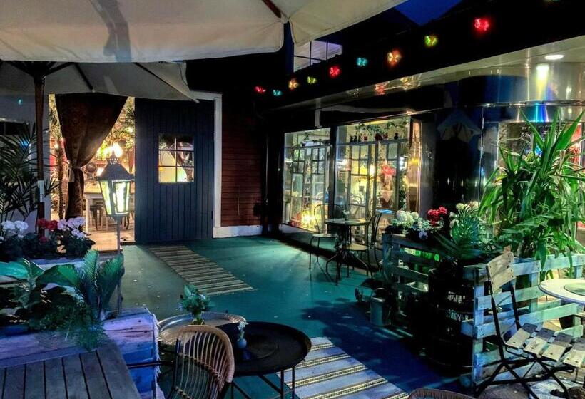 Bed and Breakfast Hemma Hos Jeanette & Micke På Peresgården