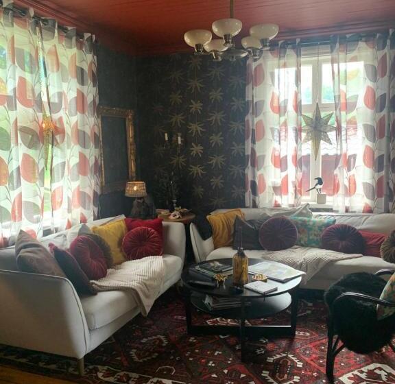 تختخواب و صبحانه Hemma Hos Jeanette & Micke På Peresgården