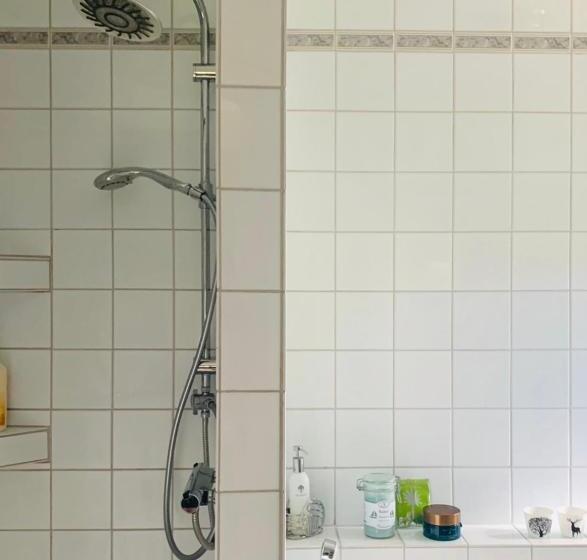 Bed and Breakfast Hemma Hos Jeanette & Micke På Peresgården